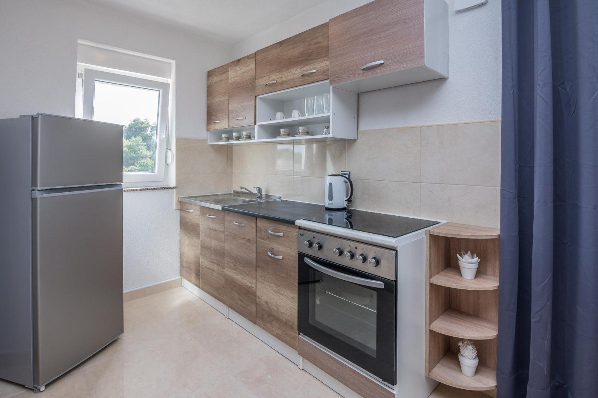 Plaza Ab Apartman Vir Kültér fotó