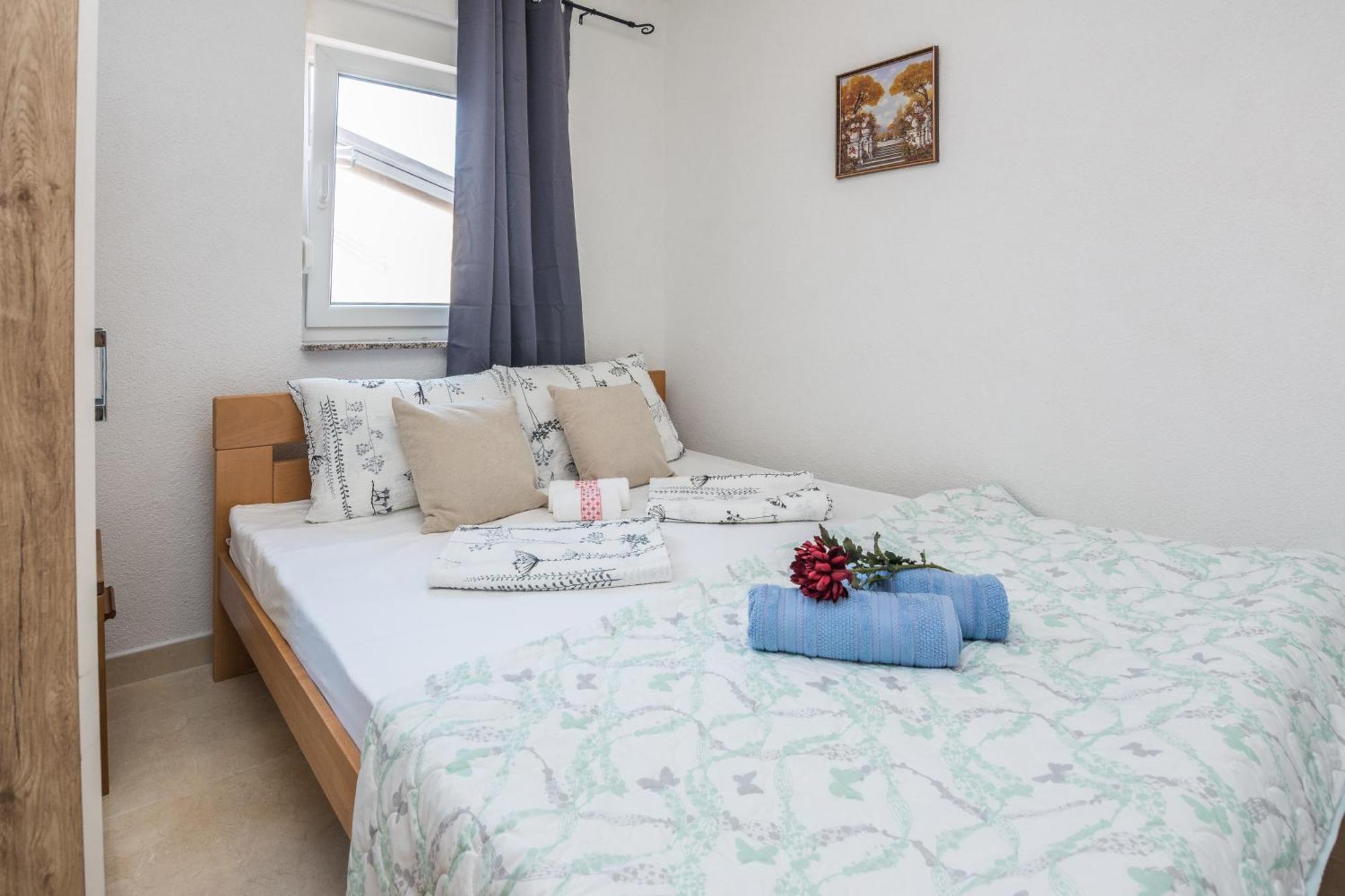 Plaza Ab Apartman Vir Kültér fotó