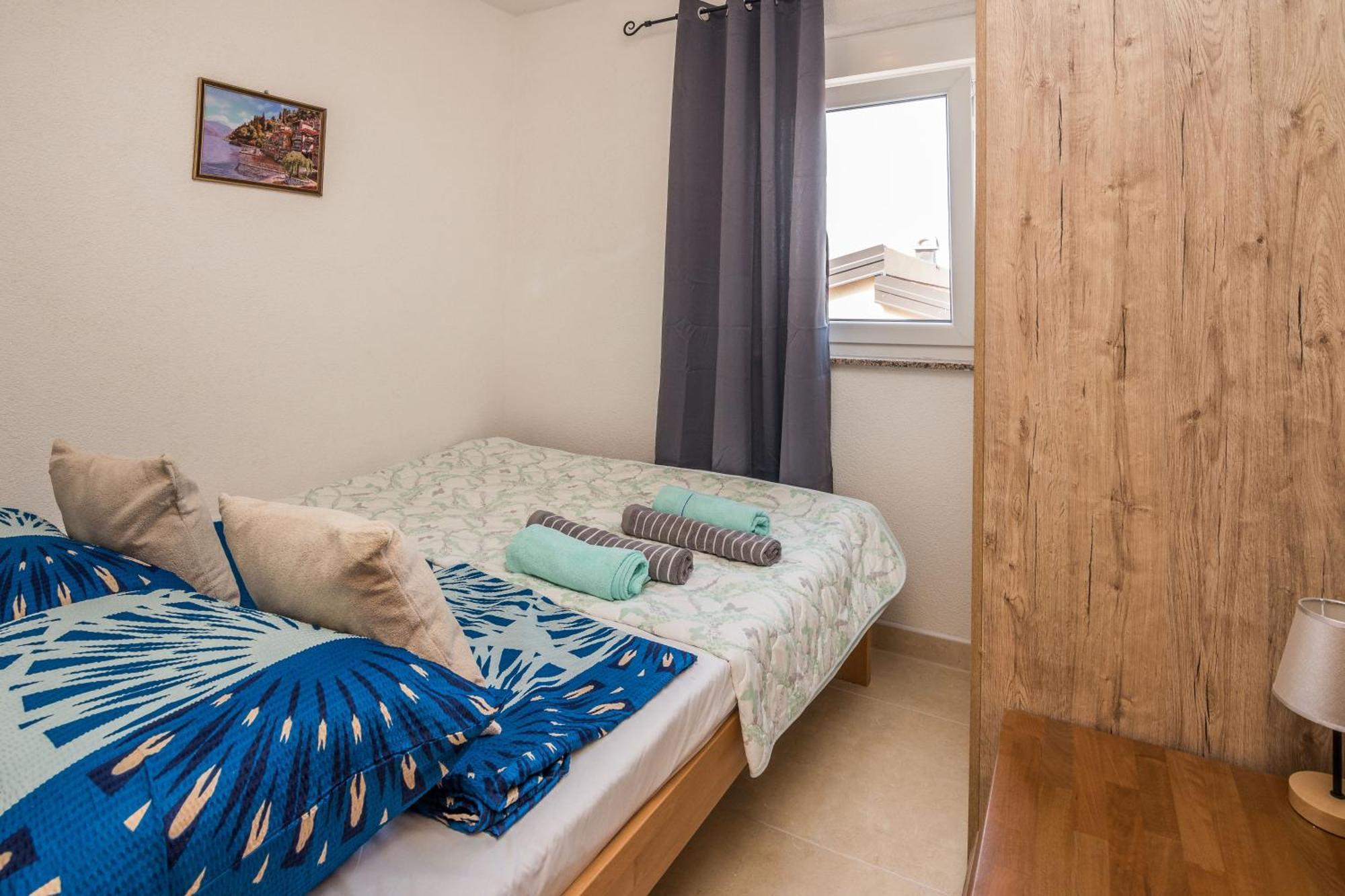 Plaza Ab Apartman Vir Szoba fotó