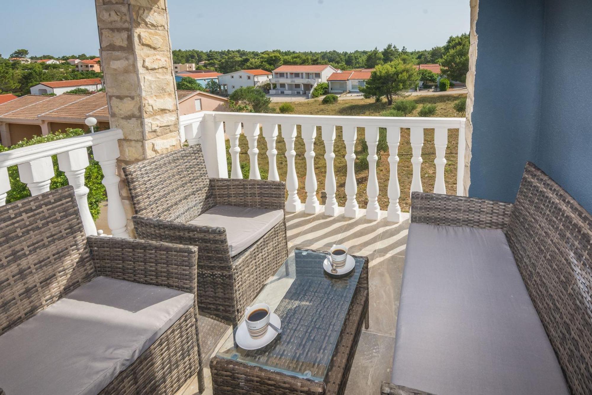 Plaza Ab Apartman Vir Szoba fotó